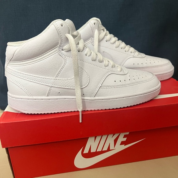 Nike Men’s Court Vision Mid Rise Top Air Force One Sneakers Size 7 - Picture 9 of 14